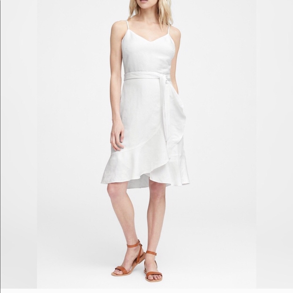 Banana Republic new with tags white linen dress